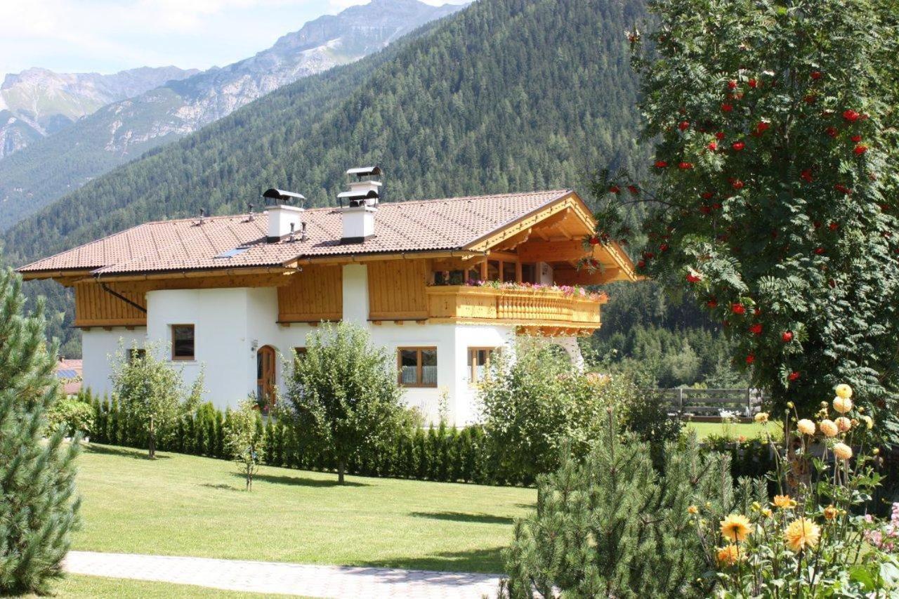 Landhaus Alpensonne Нойштифт-им-Штубайталь Экстерьер фото