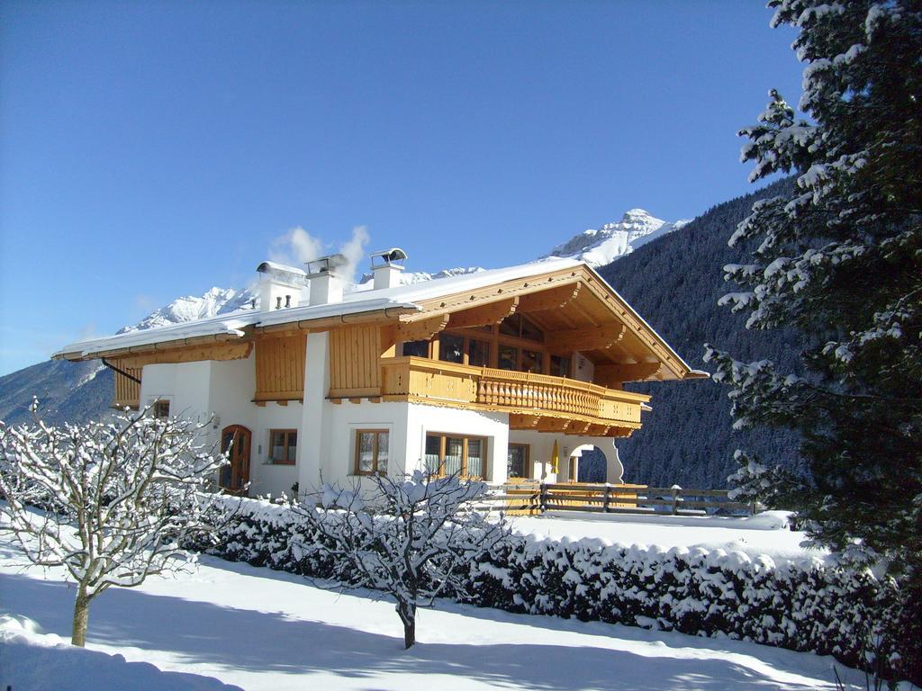 Landhaus Alpensonne Нойштифт-им-Штубайталь Экстерьер фото